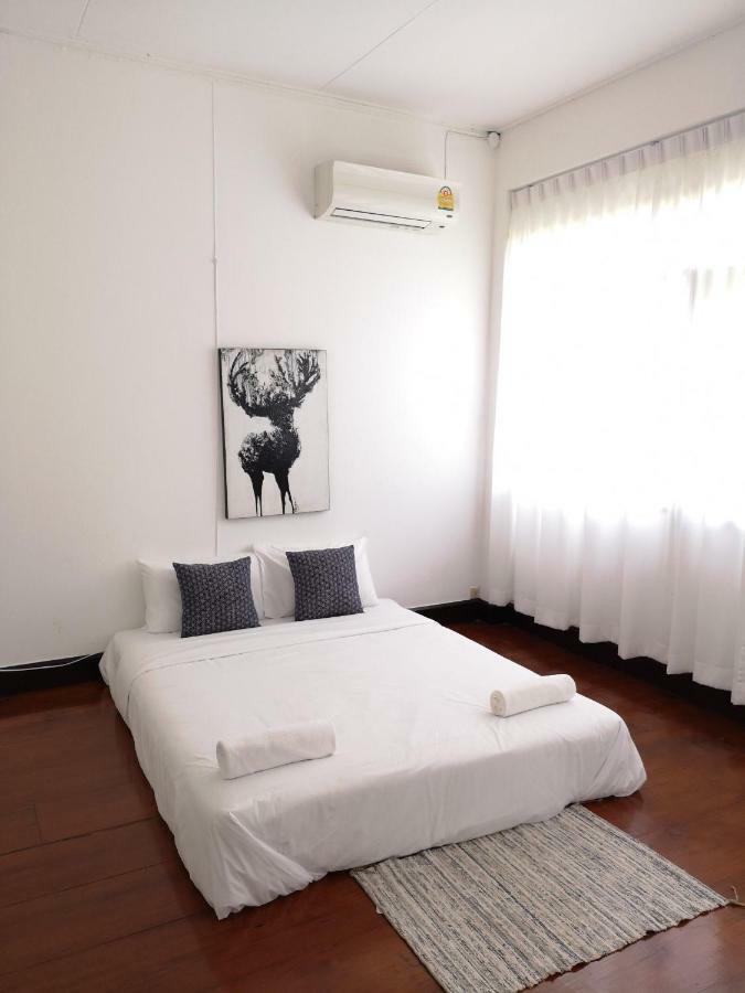 Cozy By Funwahn Bed & Breakfast Chiang Mai Exterior foto