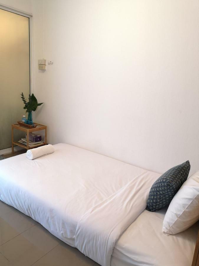 Cozy By Funwahn Bed & Breakfast Chiang Mai Exterior foto