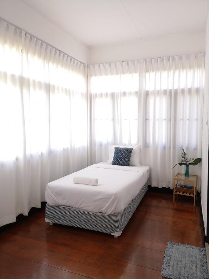 Cozy By Funwahn Bed & Breakfast Chiang Mai Exterior foto